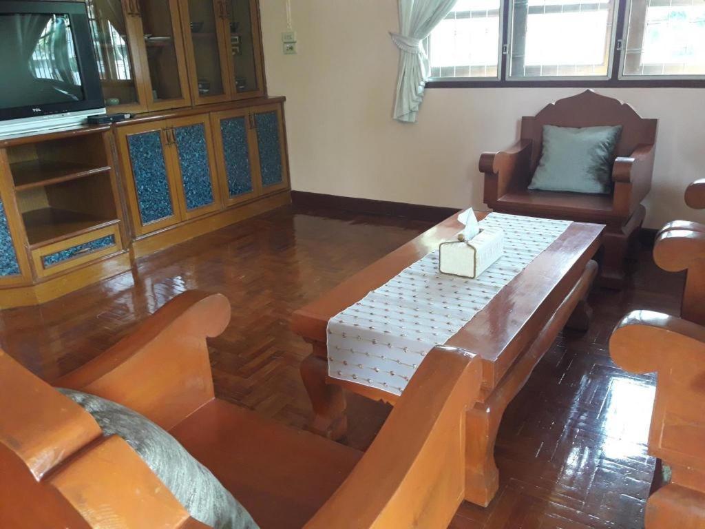 Oyo 769 Ban Thassanee Hotel เชียงใหม่ ภายนอก รูปภาพ